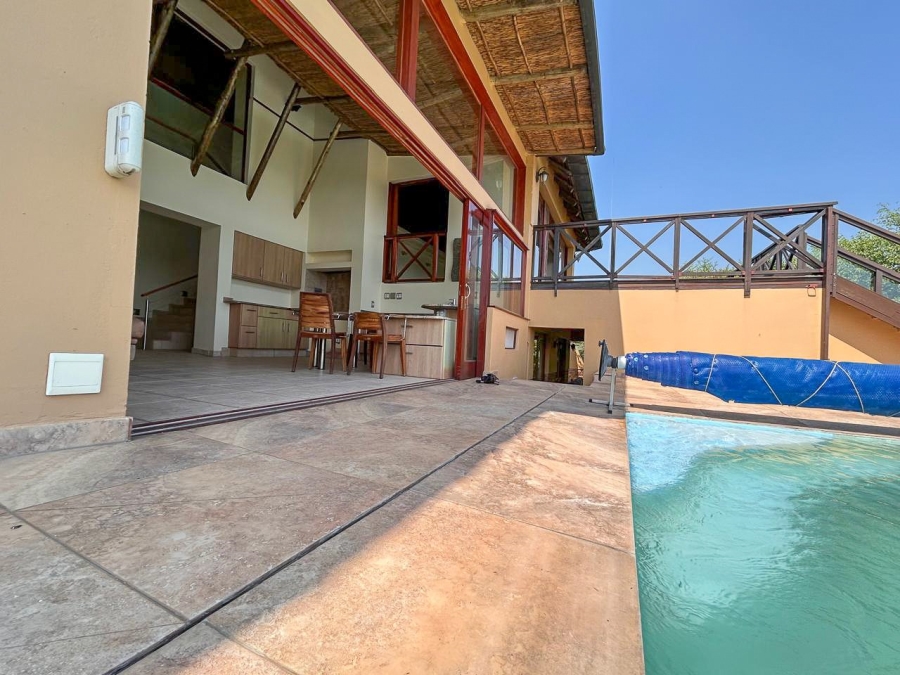 4 Bedroom Property for Sale in Boschenvaal River Front Lodges Free State